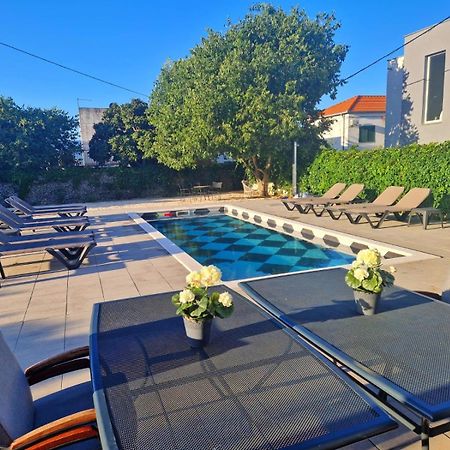 Holiday Home Nino With Amazing Swimming Pool Slatine Dış mekan fotoğraf