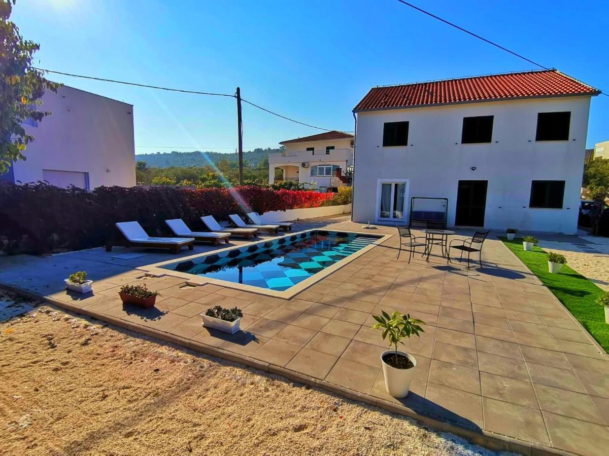 Holiday Home Nino With Amazing Swimming Pool Slatine Dış mekan fotoğraf